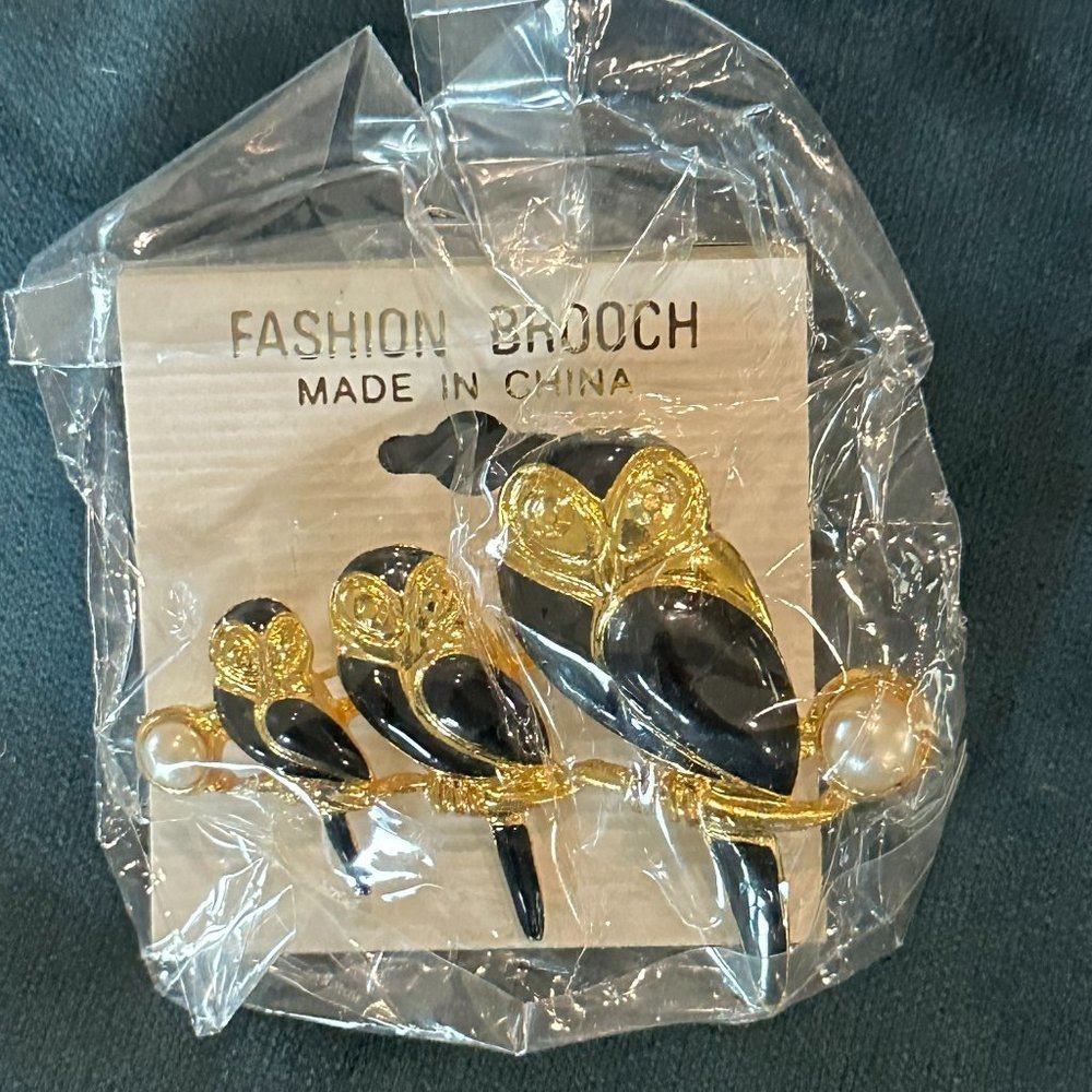 Vintage Gold Tone and Black Three Owl Bird on Branch Brooch Pin